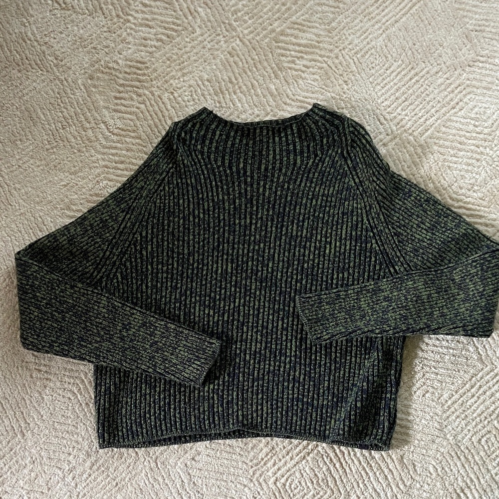 lululemon athletica Black and Green Cowl Neck Sweater